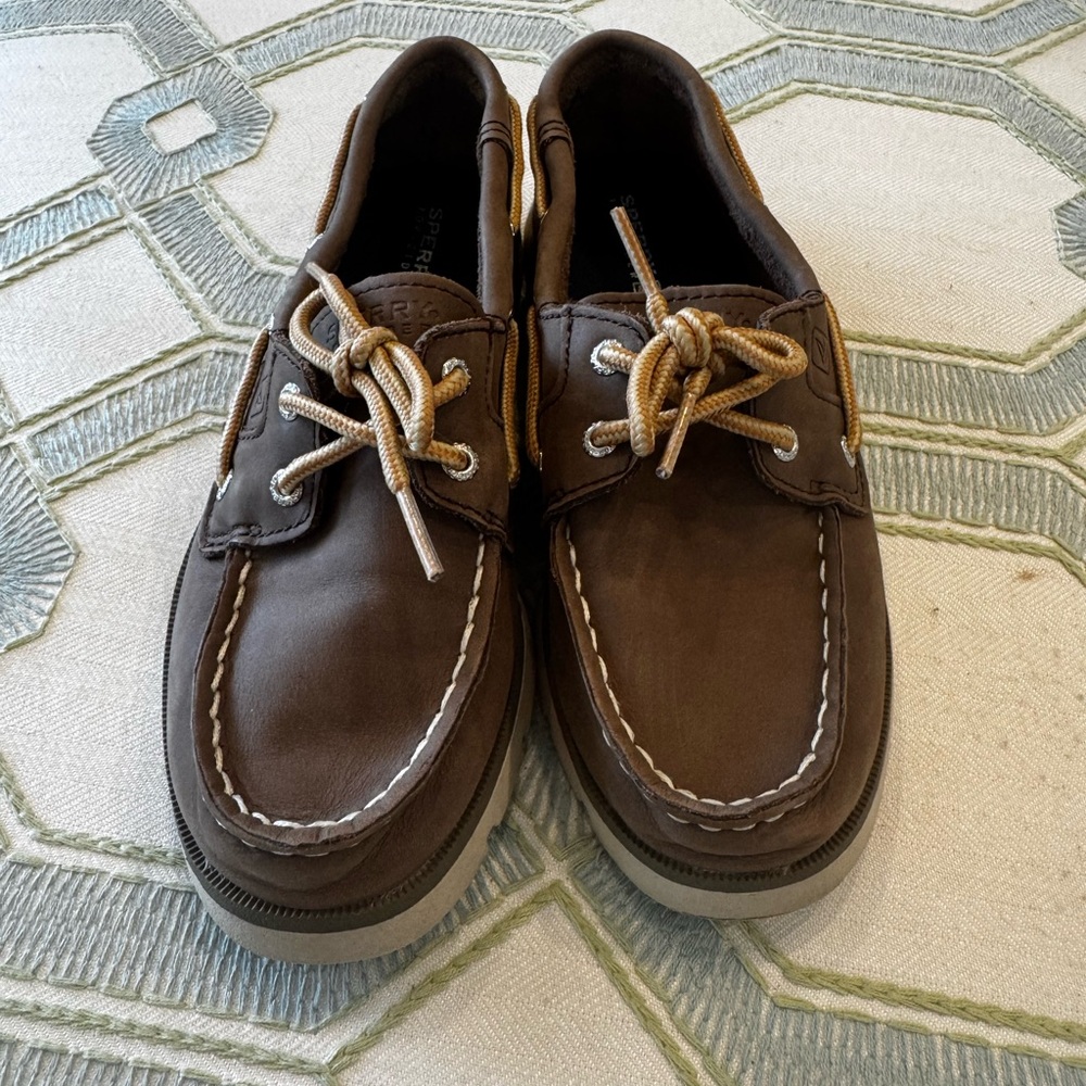 Sperry Brown Leather 2-Eye Boat Shoes with Tan Laces